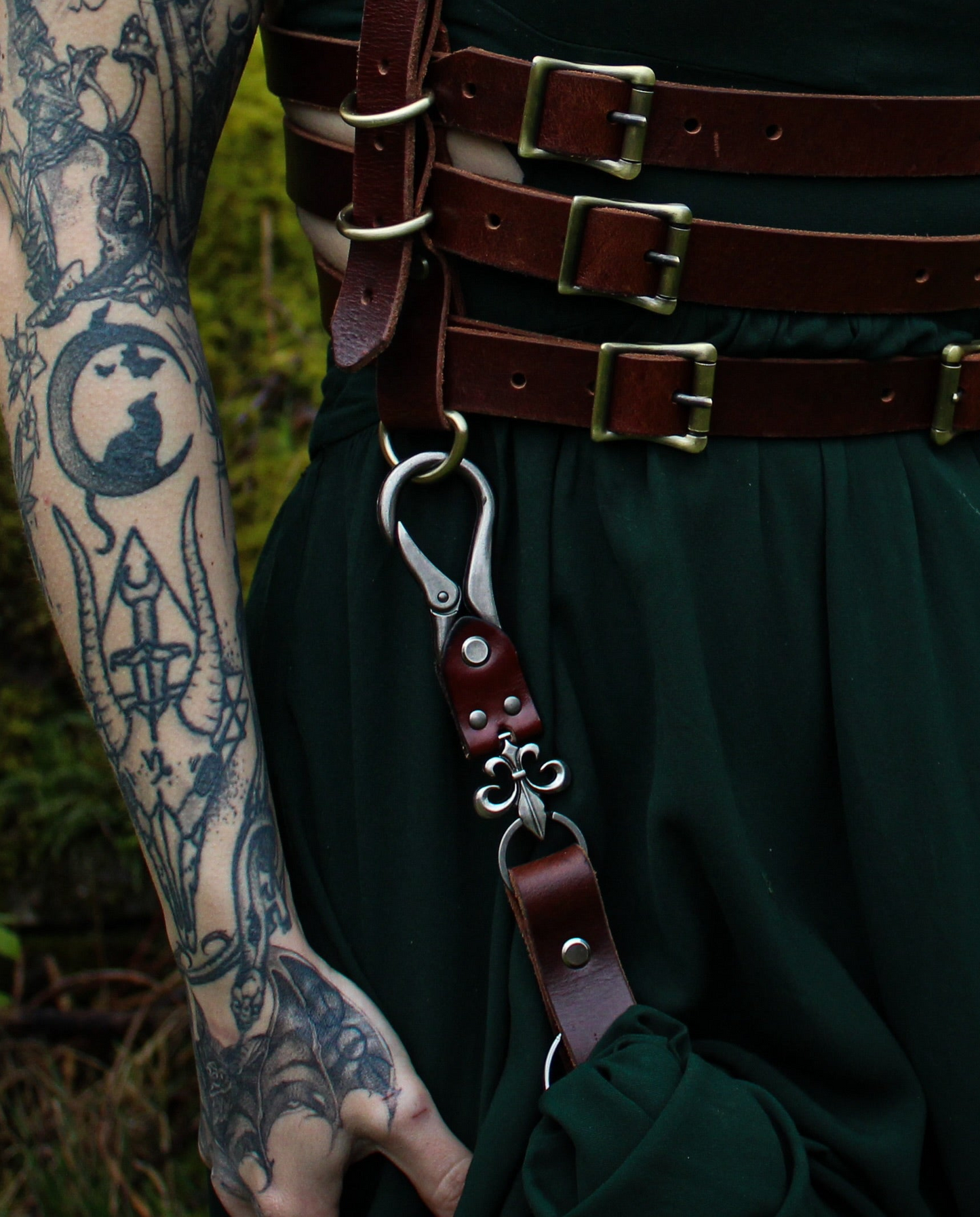 Diana — Buffalo Leather Skirt Hitch
